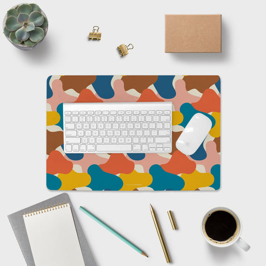 RETRO CAMO DESKPAD